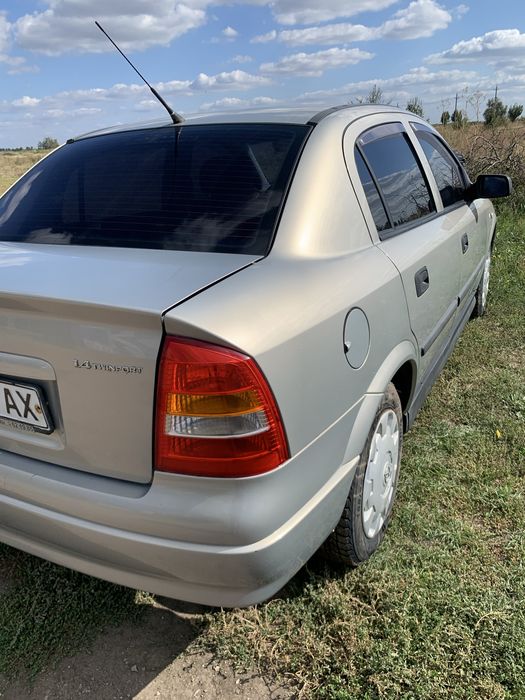 Автомобіль Opel Astra
