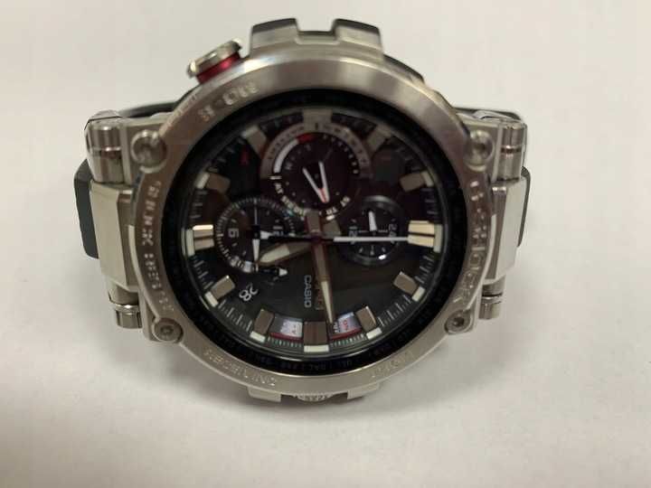 Casio zegarek męski MTG-B1000-1AER srebrny bardzo ładny OKAZJA