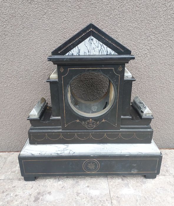 105 Obudowa marmurowa starego zegara kominkowego francuza