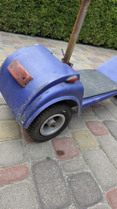 Електроскутер трьохколісний для дітей від 5  до 14 років