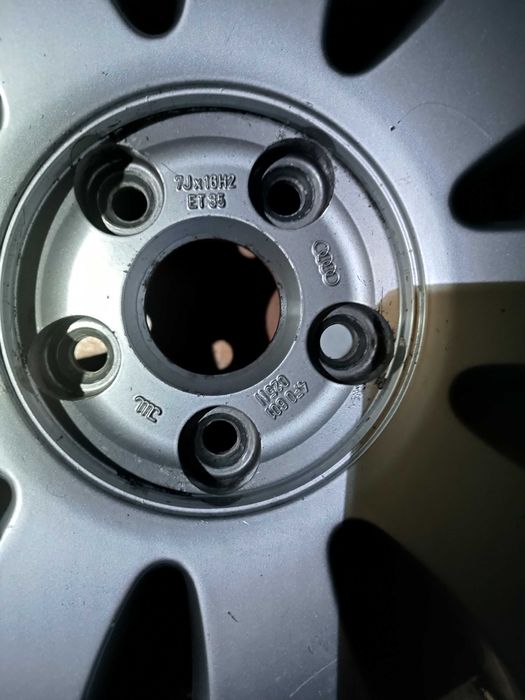 Vendo jante original Audi R16