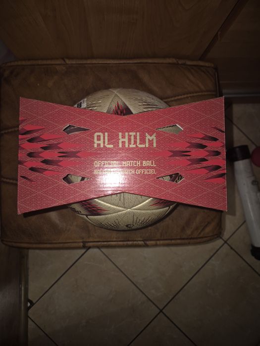 Piłka Adidas, piłka omb.