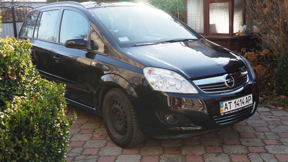 Opel Zafira B FL