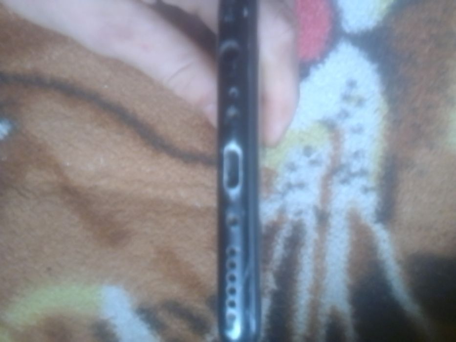 Продам телефон HUAWEI Model RNE-21 Або поміняю на телефон самсунг а 30