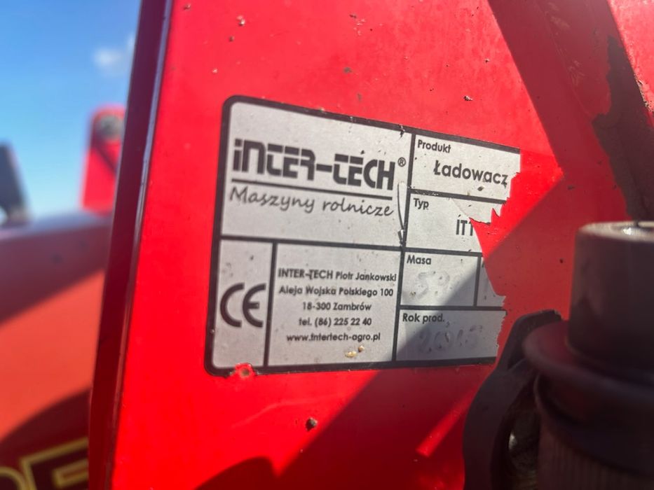 MTZ Belarus 820 z ładowaczem Inter Tech