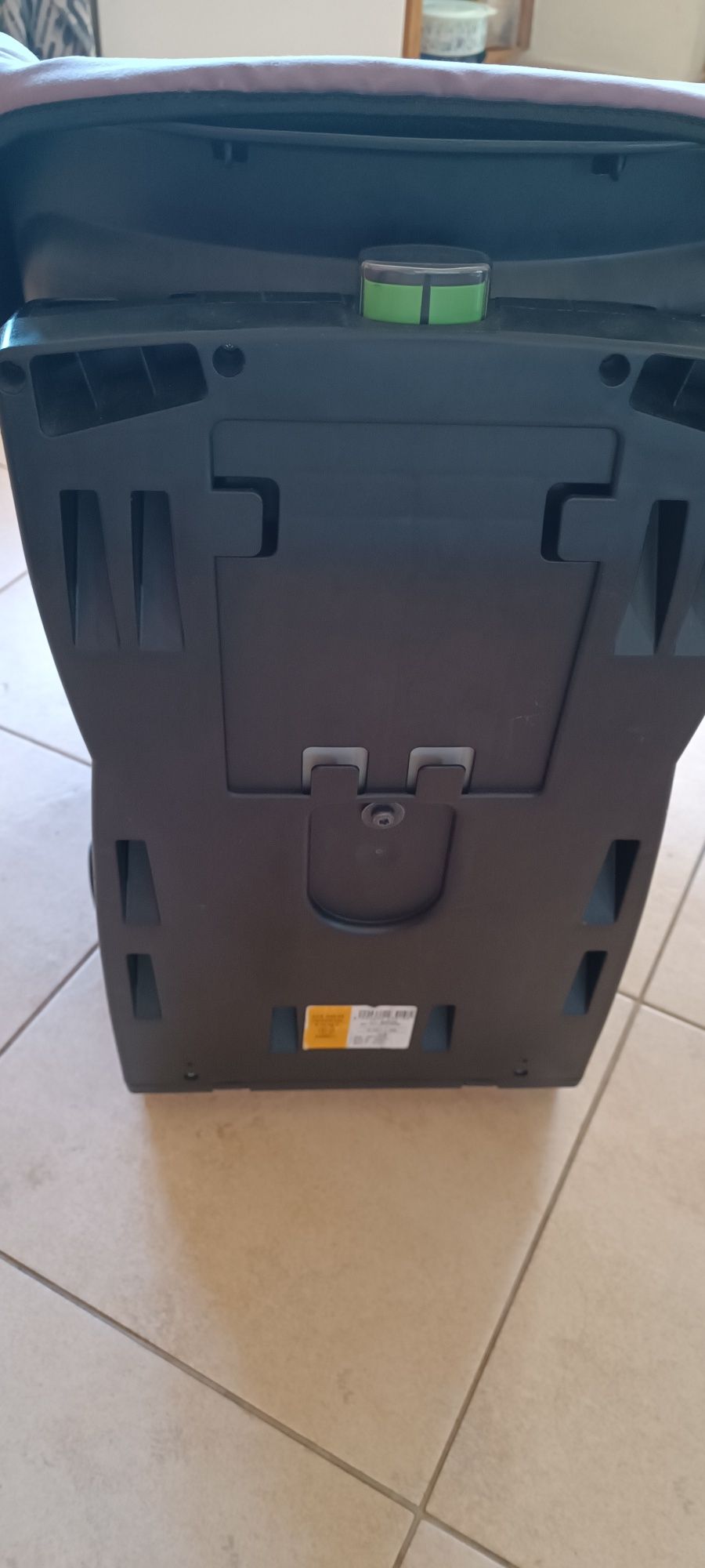 Cadeira auto 1,2,3 bebé Confort axiss