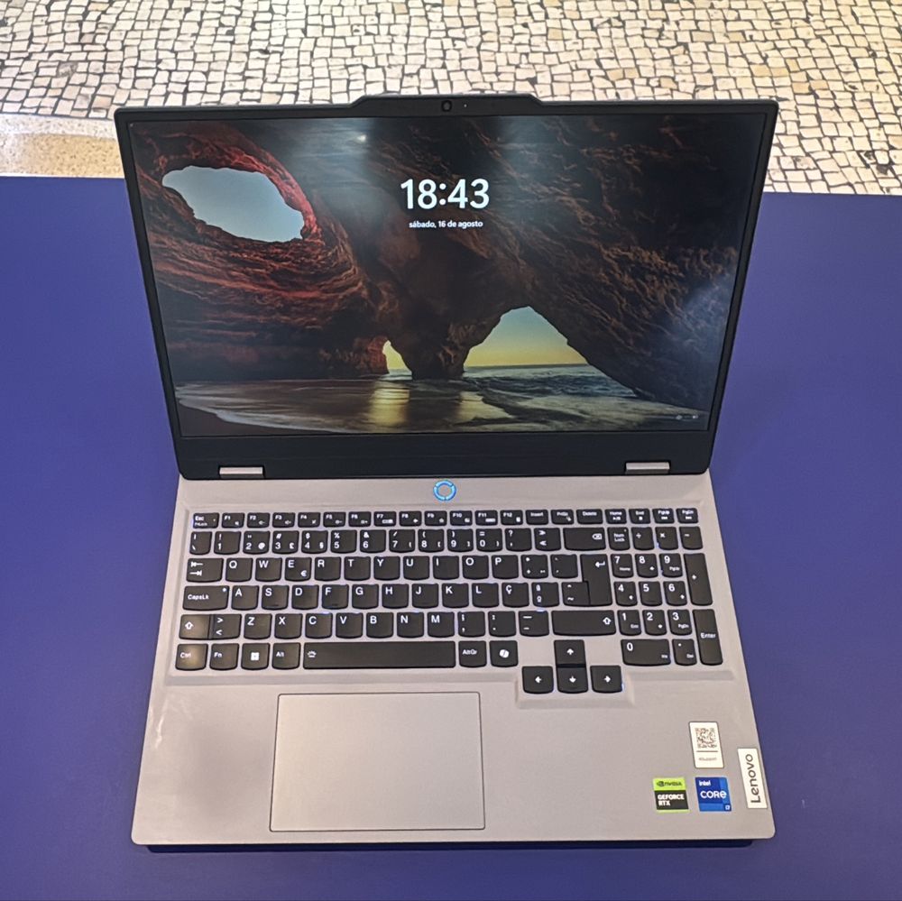 Portatil Lenovo LOQ