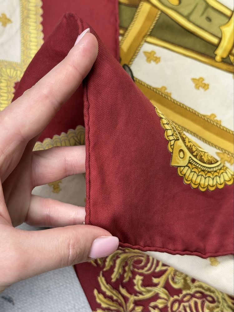 Hermès Carré 90 silk scarf