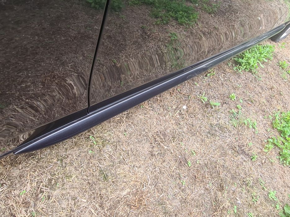 2szt LISTWY SLINE progowe LEWA +PRAWA Audi A4 B8 2009r LZ7L