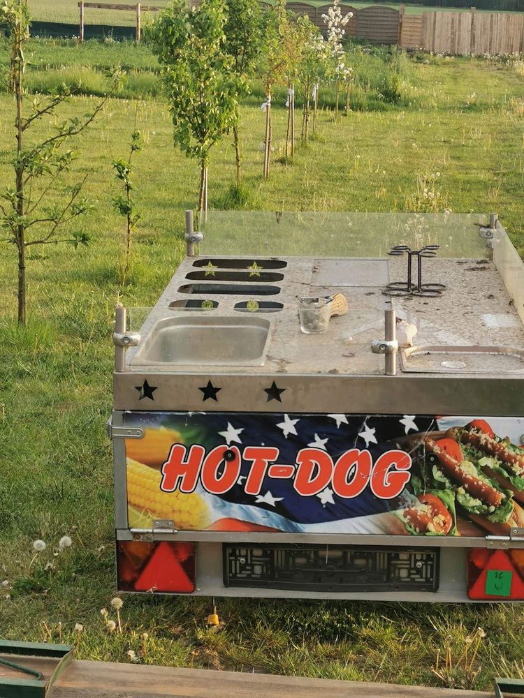 Przyczepka do hot dogów