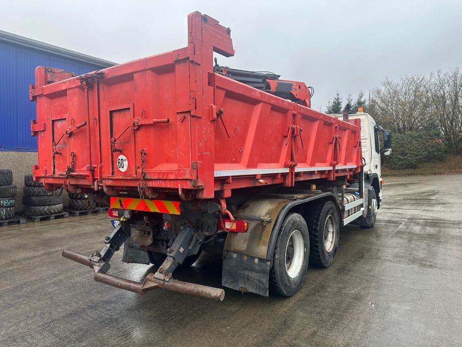 Volvo FM com grua e bascula