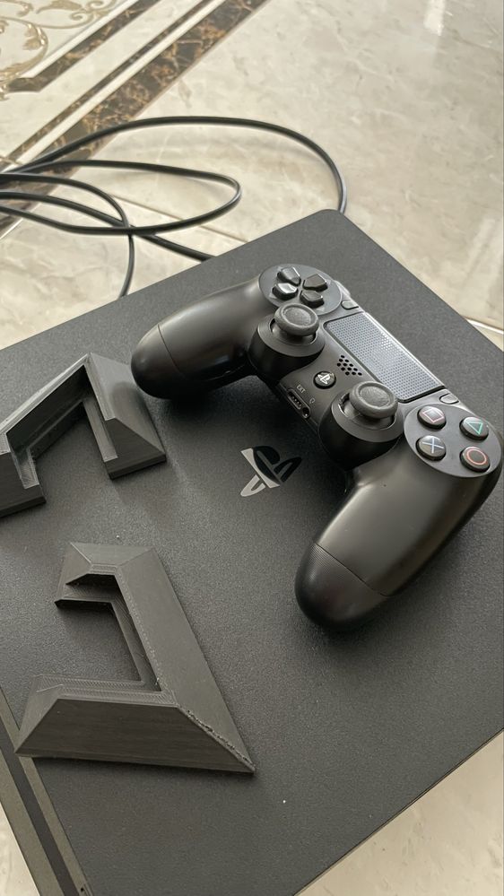 PS4 (1тб].