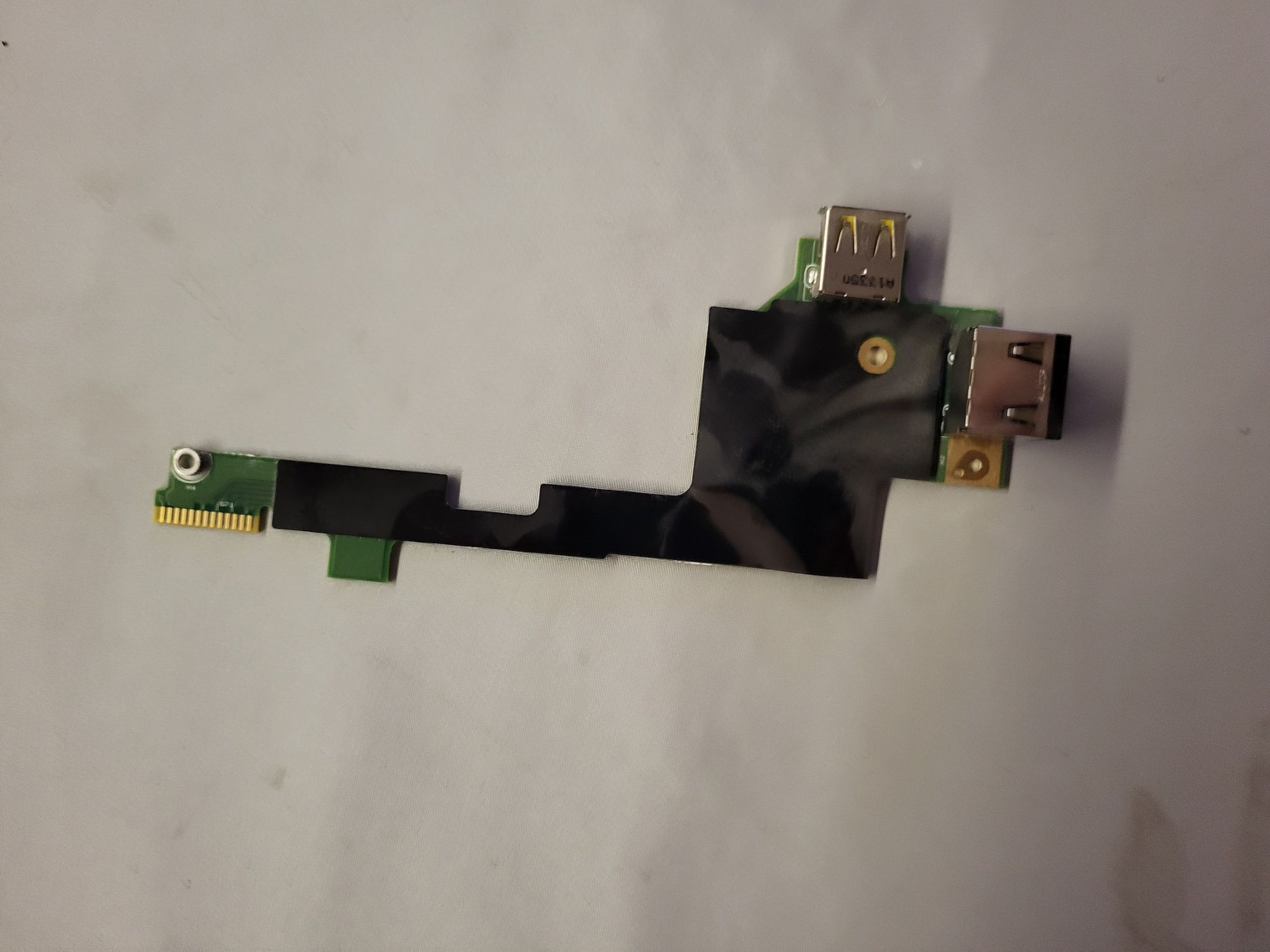 Sprzedam moduł USB oraz Ethernet do Laptopa LENOVO W530