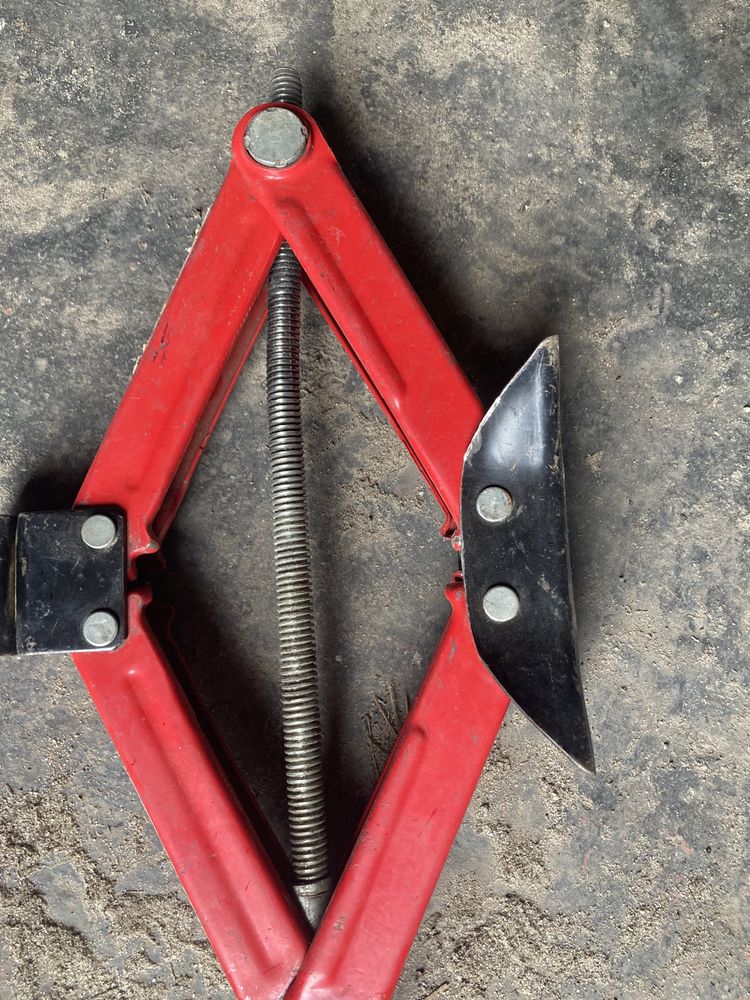 Домкрат 1.5т оригінал