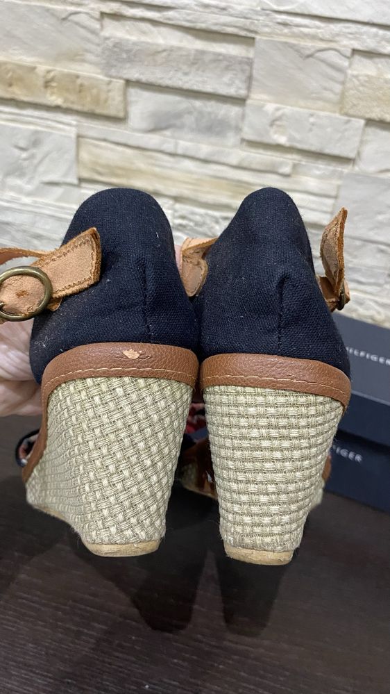 Buty damski sandały  espadryle  Tommy Hilfiger  oryginalne  rozmiar 39