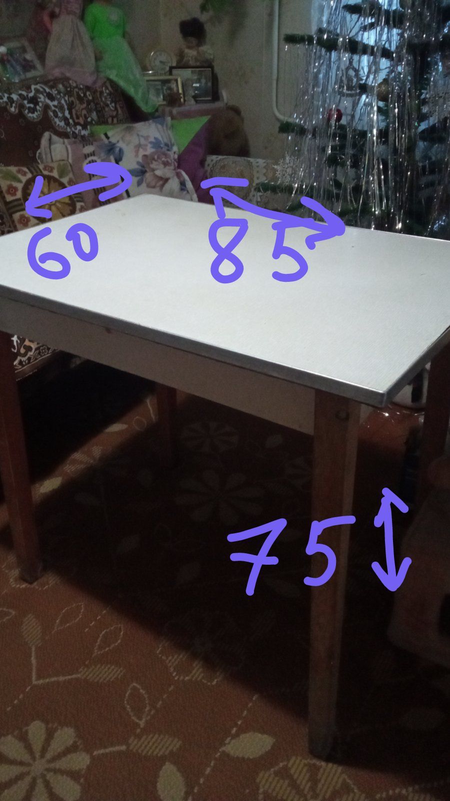Продам стулья,6 шт,кухонный стол