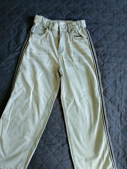 Szerokie jeansy r 152 Reserved