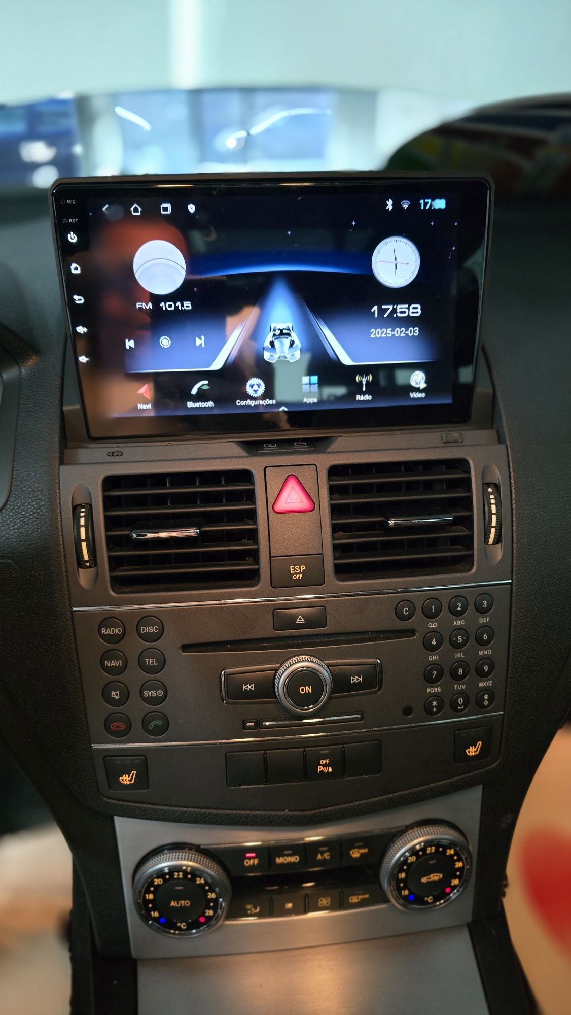 Rádio Mercedes W204 Android 13 com GPS (Novo)