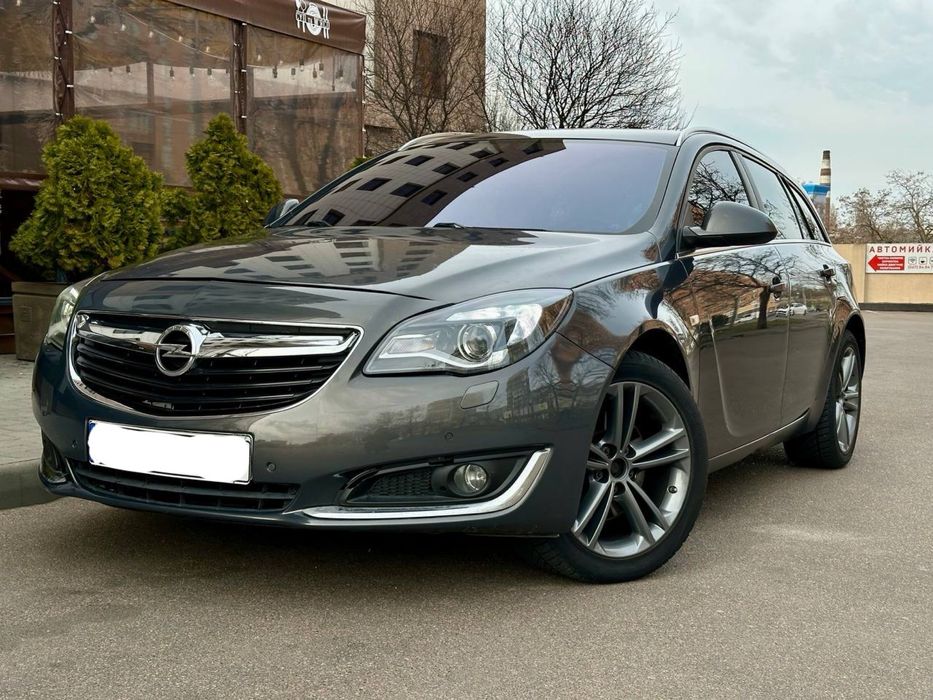 Срочно продам Opel Insignia 2.0 на автомате