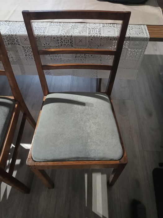 Krzesła po renowacji