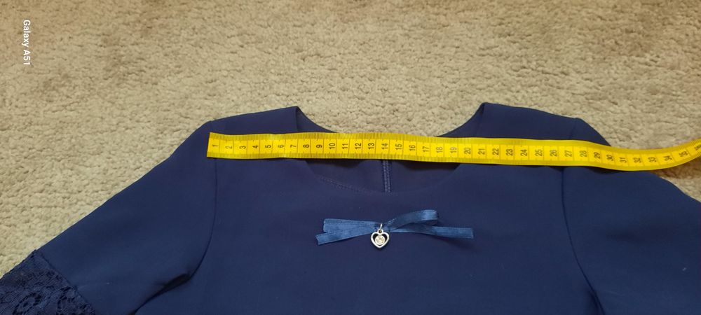 Школьное платье в продаже