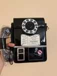 Torebka w kształcie retro telefonu