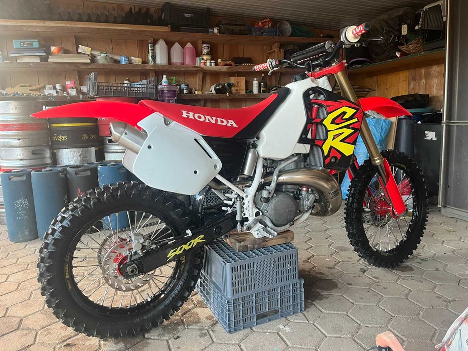 Honda CR500 - Restaurada de raiz / Estado irrepreensível