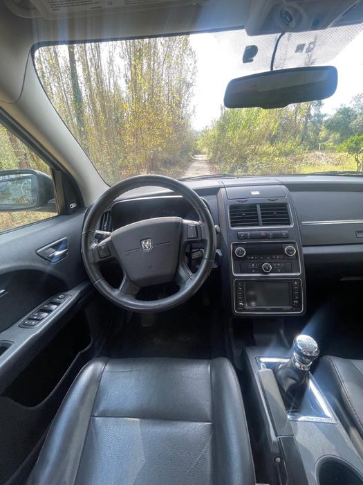 Dodge usado de dezembro 2010 em bom estado