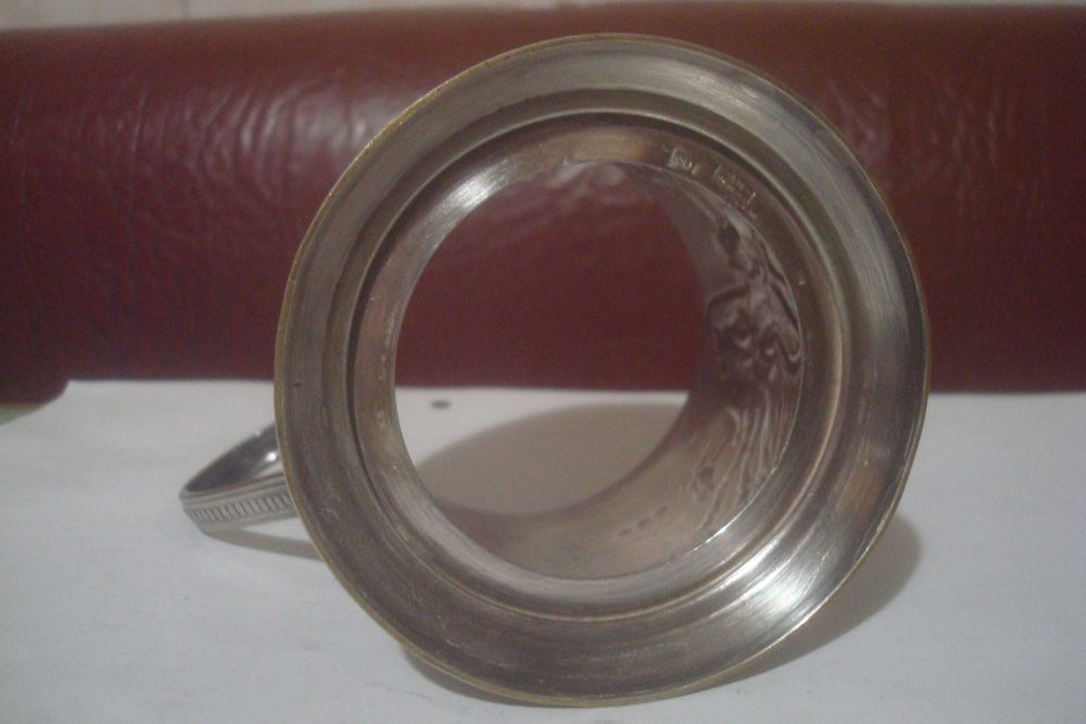 Продам подстаканник "Тройка"