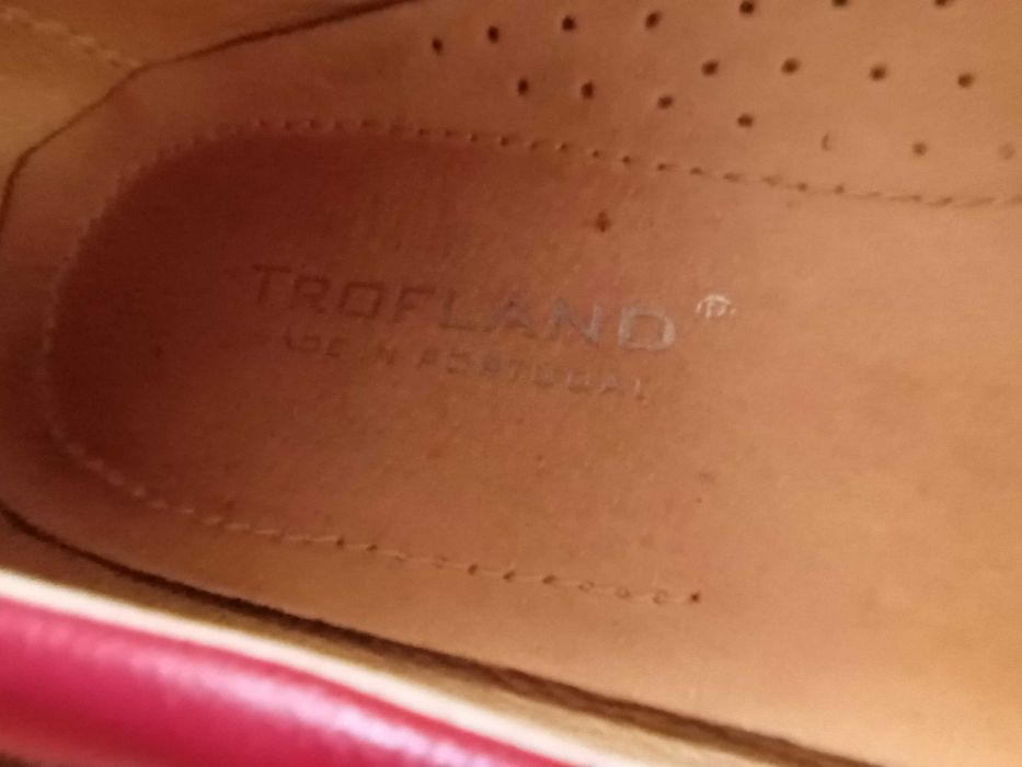 Sapatos vermelhos  - Trofland