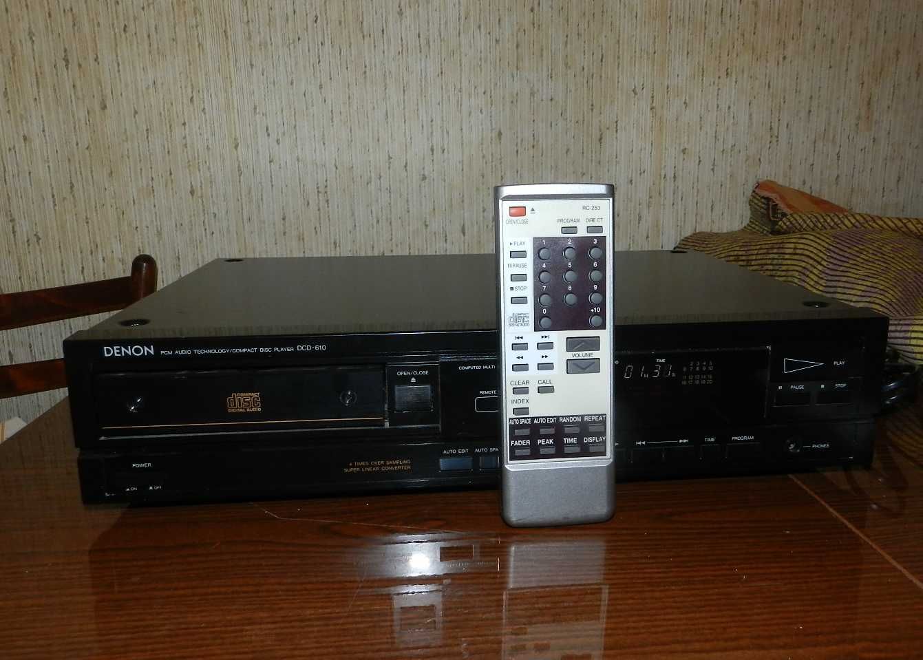 Denon DCD 610 - сд проигрыватель ( пульт)