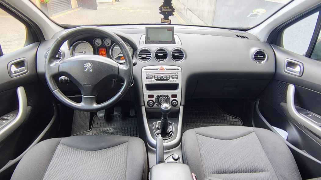 Peugeot 308 1.6 HDi 92km ,, duża navi,,