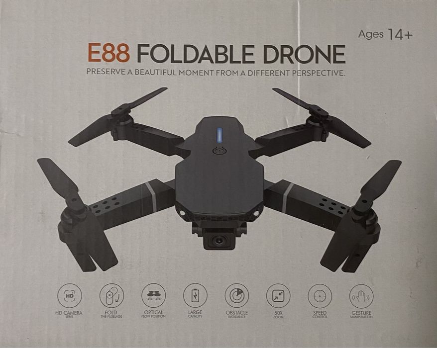 Dron E88 Foldable – składany, z kamerą HD, WiFi FPV