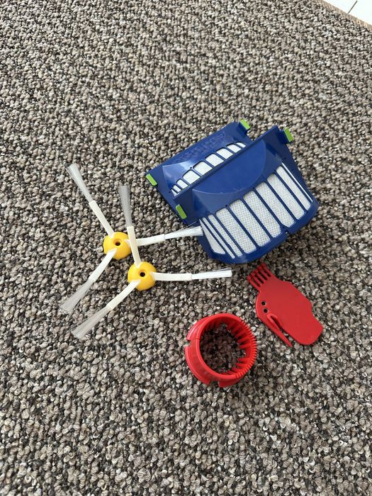 Robot sprzatajacy iRobot Roomba 697