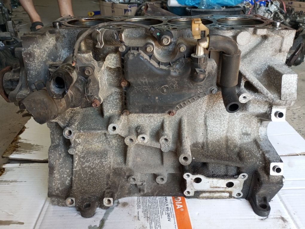Блок циліндрів двигуна 2.3 L3 Mazda 6 Tribute Ford