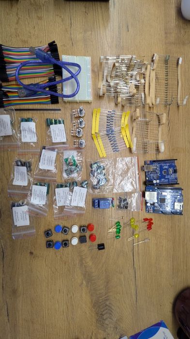 Zestaw Arduino do nauki.
