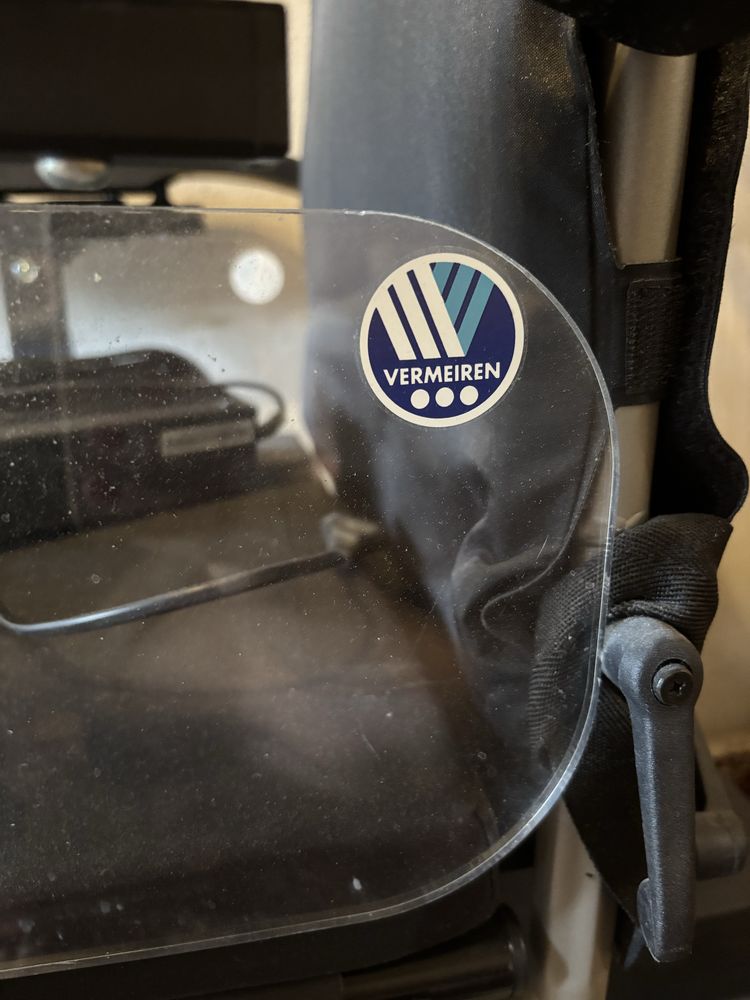 Wózek inwalidzki elektryczny Vermeiren z dobra bateria