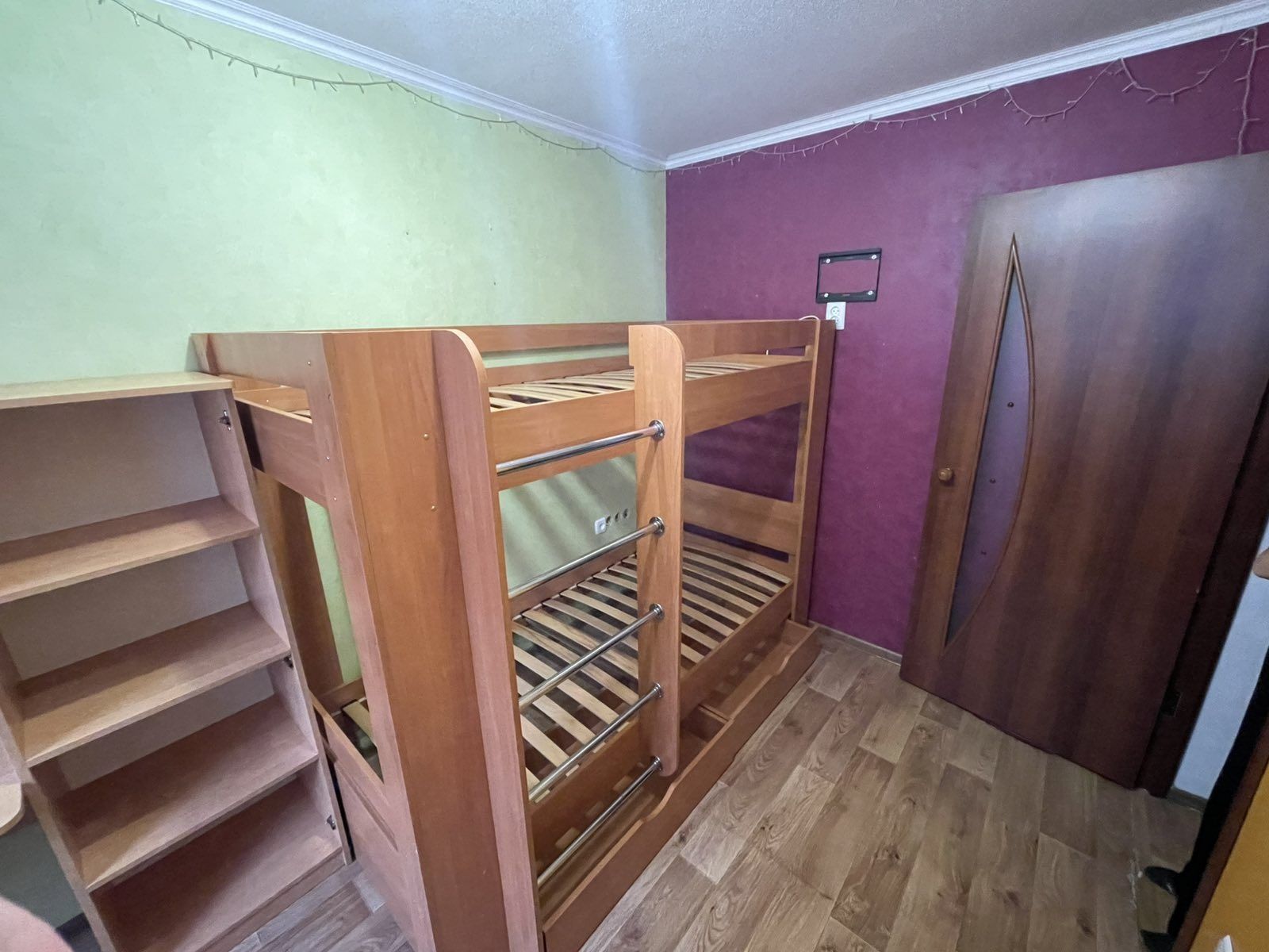 Продаю двухэтажный кровать