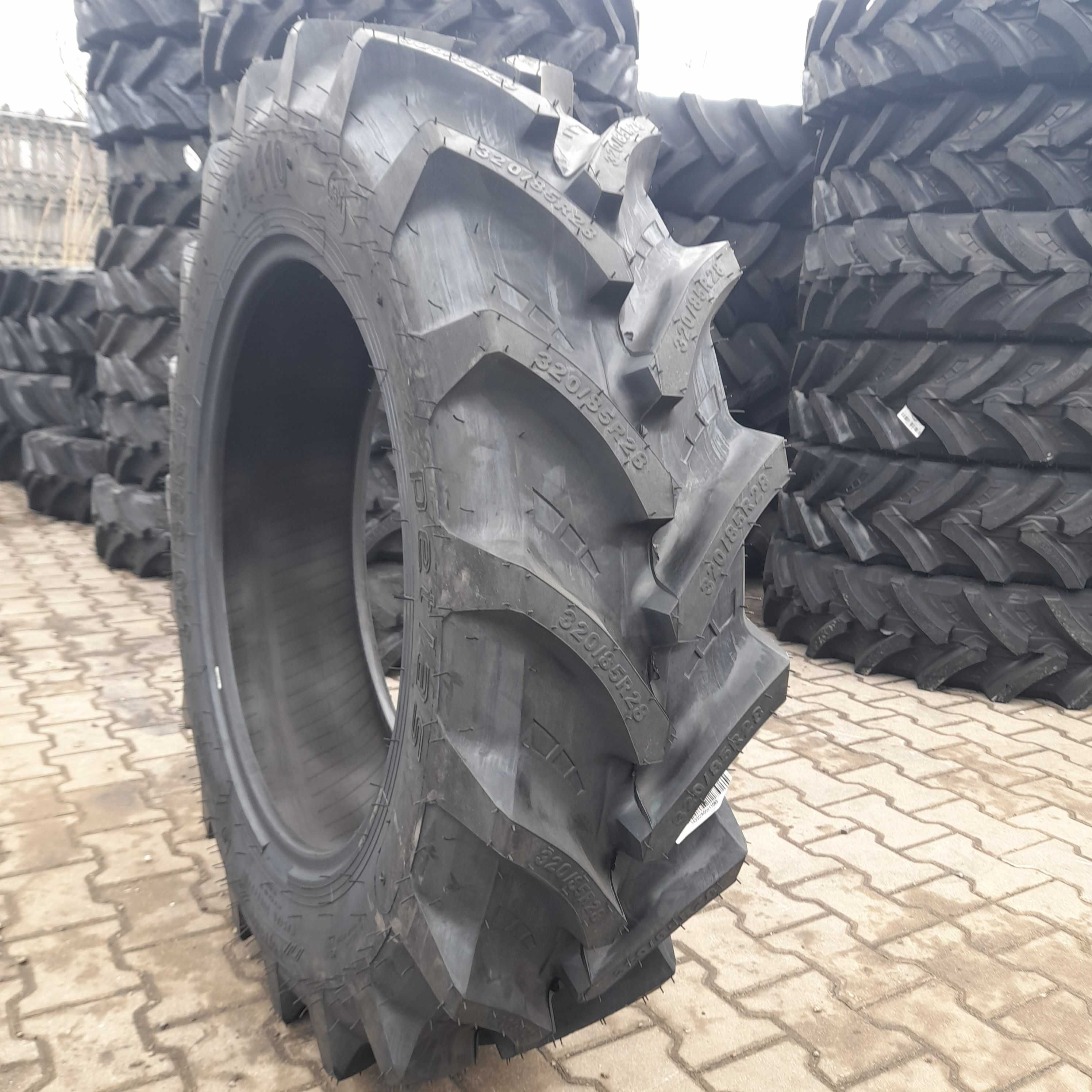 Opona 320/85R28 ( 12.4R28 )  TA-110 124A8 TL Petlas