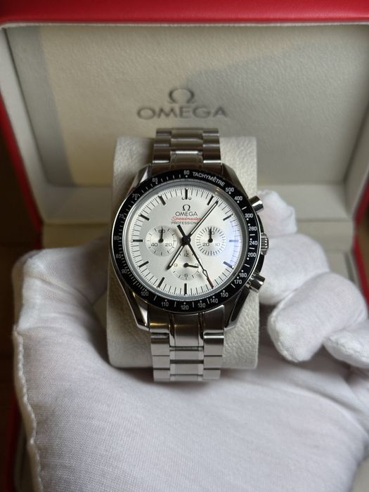 Omega Speedmaster Professional