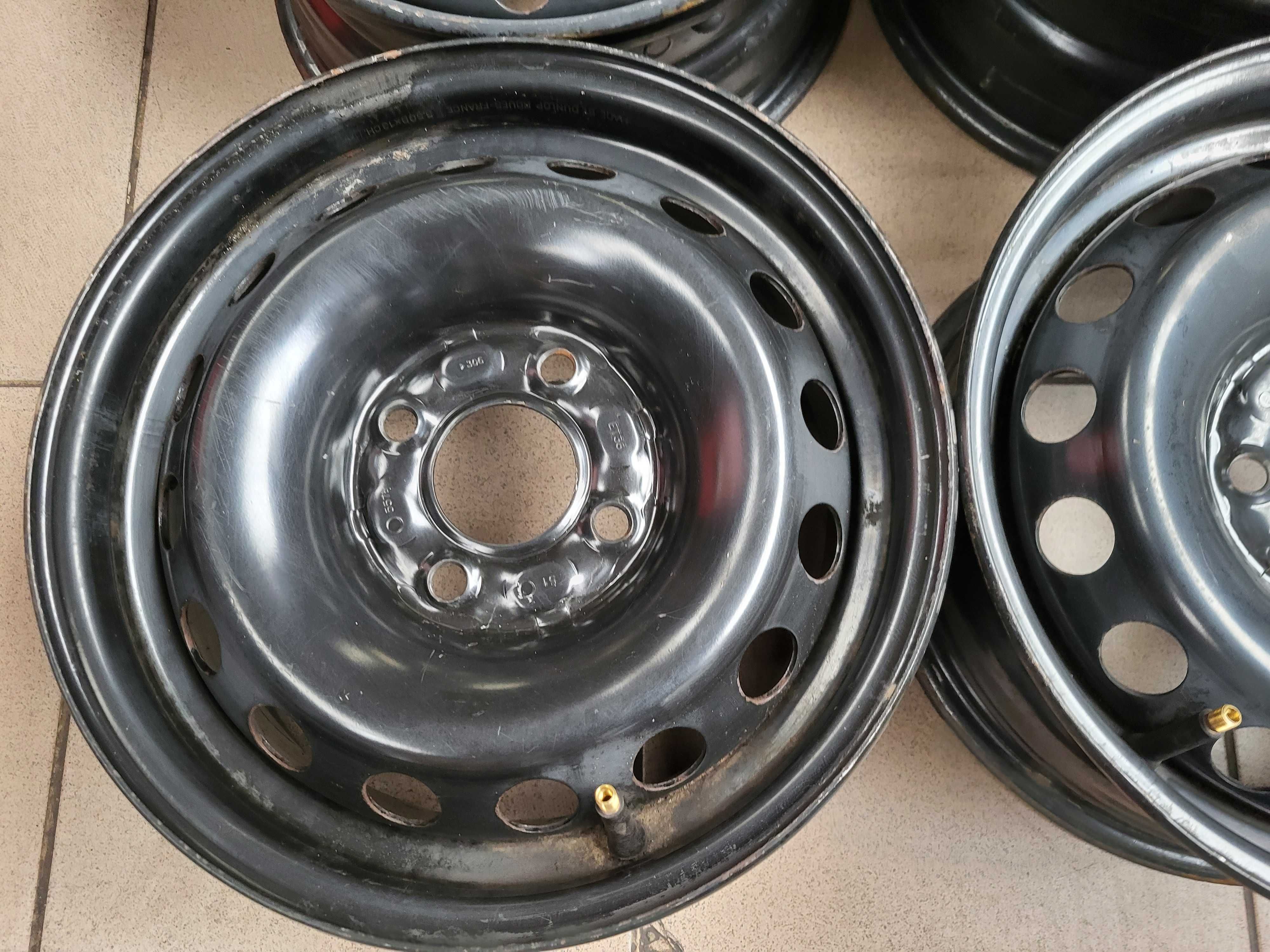 FELGA FELGI r13 (S(S30/24)004 RENAULT Clio 4x100 5,5x13 ET36 1szt