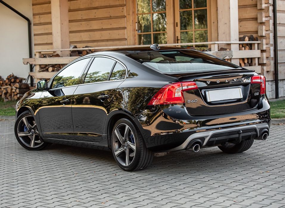Volvo~S60~Lift~2.0D~R-Design~Ledy~Navi~Pół Skóry~  Parktronik~Full