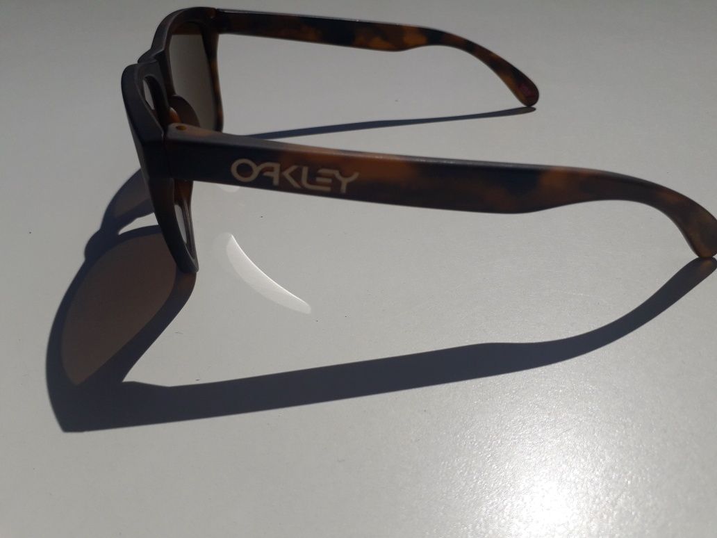 Oculos oakley como novos