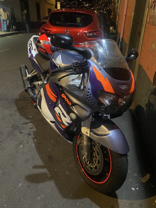 Honda Cbr 900rr, 1996