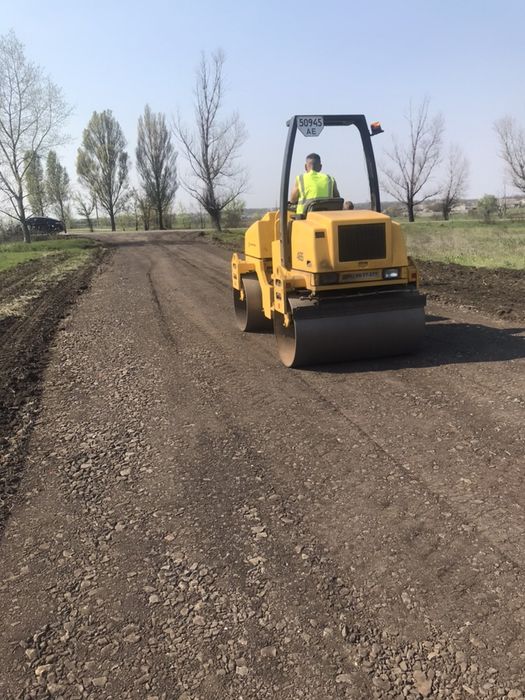 Асфальтирование в Днепре и аренда спецтехники каток минипогрузчик ...