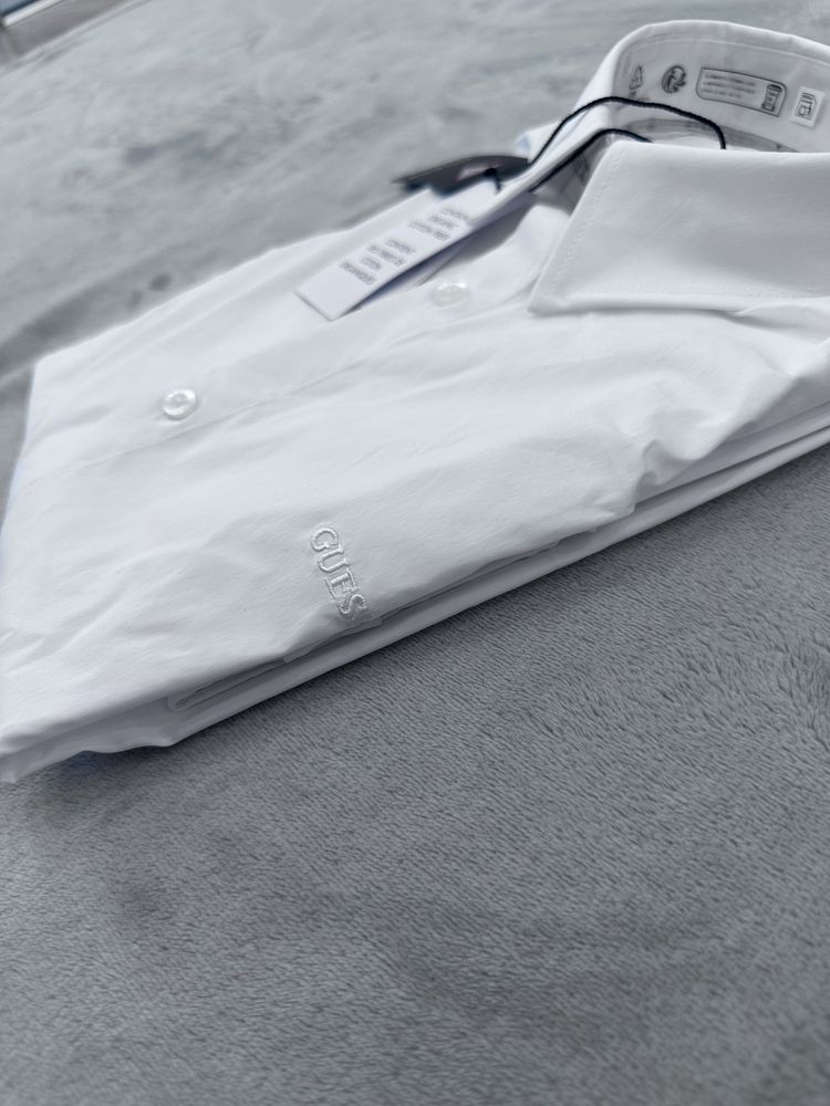 Оригінальна сорочка GUESS