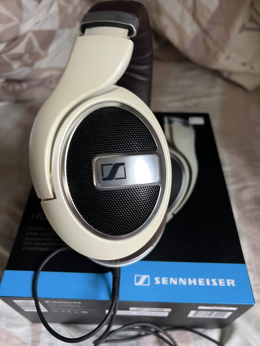 Навушники Sennheiser HD 599