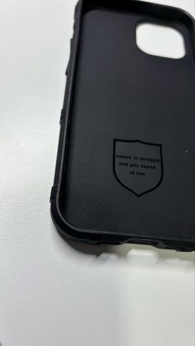 Чохол на iphone 15 rugged shield