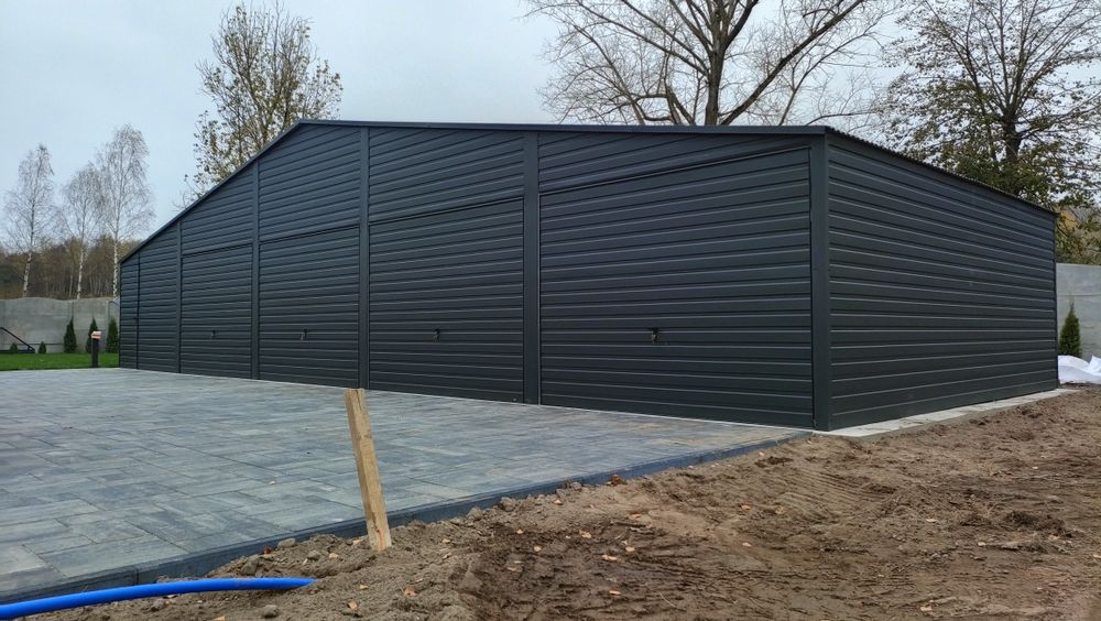 Garaż blaszany 15 x 6 m ,dwuspadowy, profil zamknięty ocynkowany.