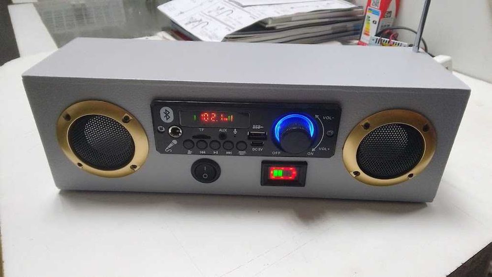 Музичний центр 3 + 3 Вт